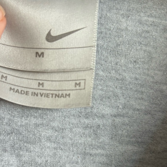 Nike tshirt with stretch. Small/Med. - Picture 5 of 5